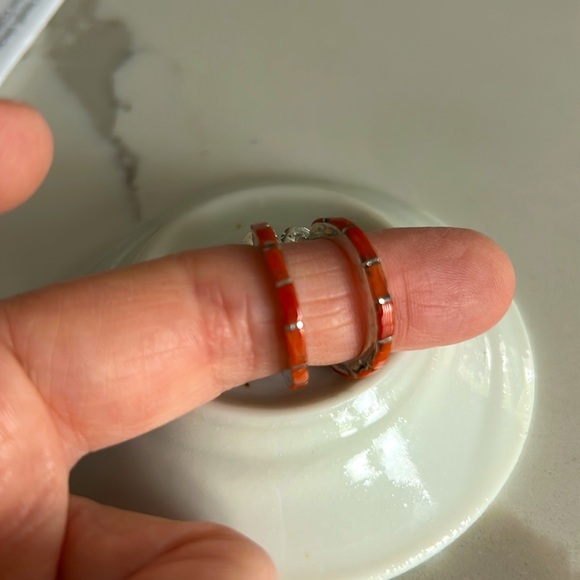 Sterling silver coral hoop earrings - Picture 5 of 5